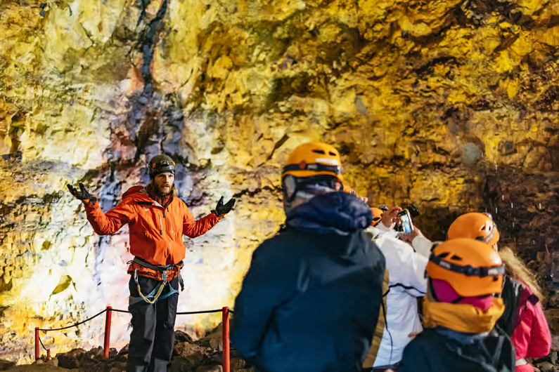 Thrihnukagigur Volcano Tour